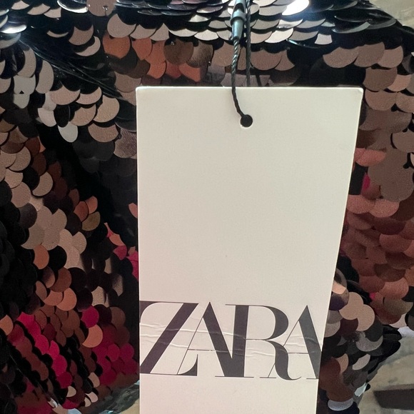 Zara Sequin Skirt in Rose Goldish Dark Maroon. - Picture 3 of 9